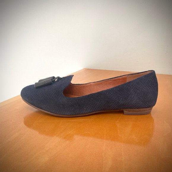 Madewell Leather Tassel Teddy Loafer in Navy Python 6M - Picture 5 of 11